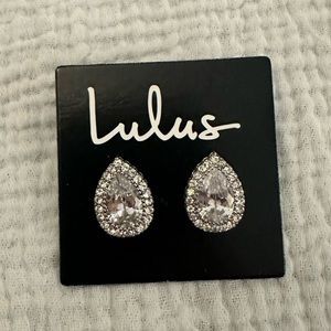 Lulu’s Teardrop Earrings - New in Package